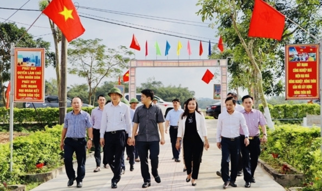 Huyện Vũ Quang (Hà Tĩnh) đạt chuẩn nông thôn mới